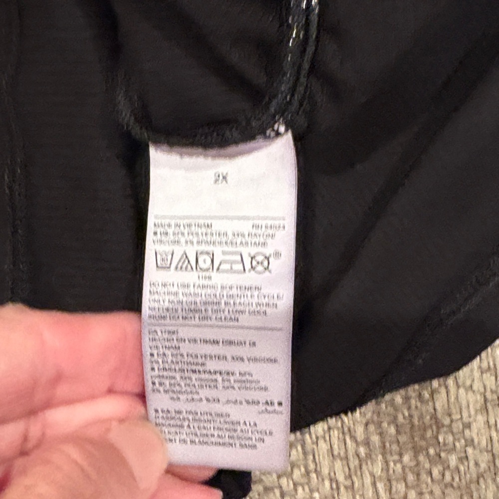 Old Navy Black Women's light Sweater - Picture 4 of 4